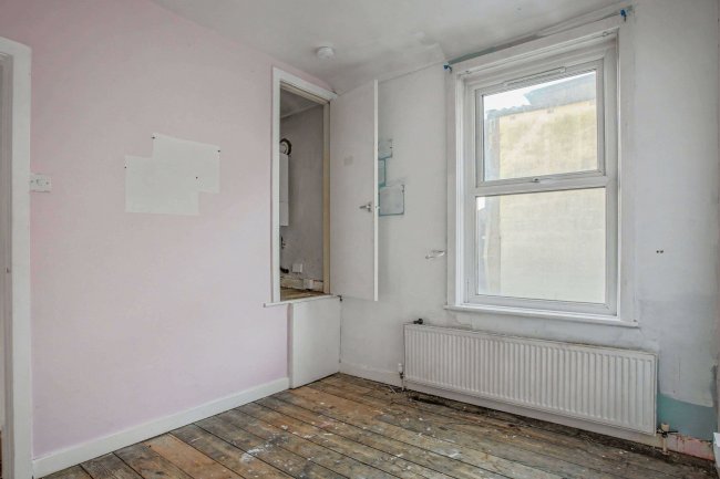 36 St. Ives Grove, Liverpool, L13 3AL 27