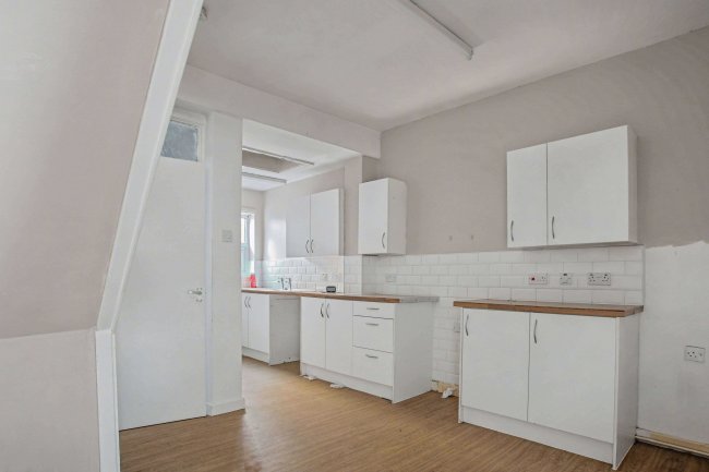 36 St. Ives Grove, Liverpool, L13 3AL 27