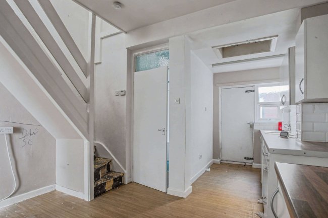 36 St. Ives Grove, Liverpool, L13 3AL 27