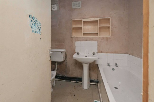 29 Banner Street, Liverpool, L15 0HG 3