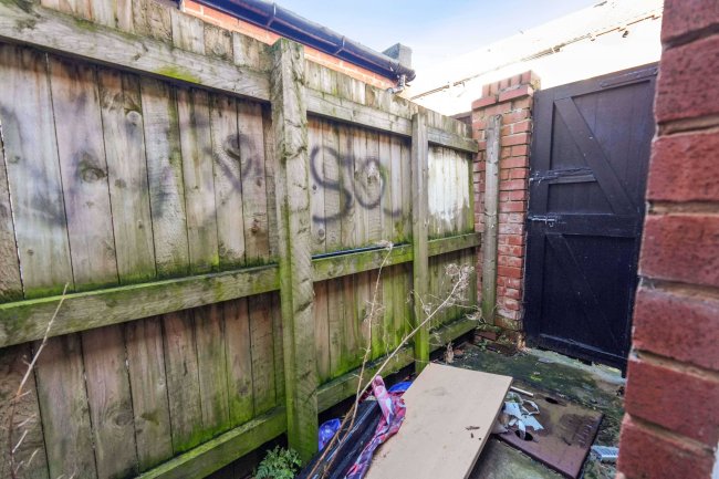 29 Banner Street, Liverpool, L15 0HG 3