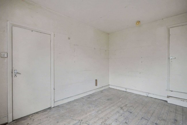 135 Tudor Road, Leicester LE3 5JG 59