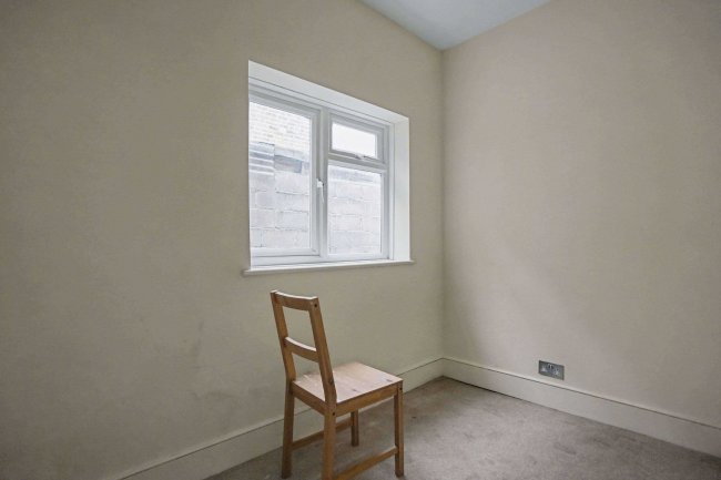 Flat 1, 25 Boswell Road, Thornton Heath, Surrey CR7 7RZ 77