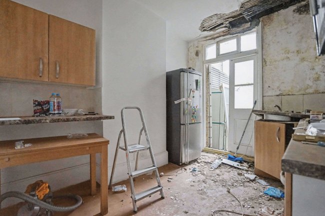 Flat 1, 25 Boswell Road, Thornton Heath, Surrey CR7 7RZ 77