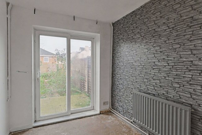 2 The Willows, Beaconsfield Road, Littlehampton, West Sussex, BN17 6LL 100