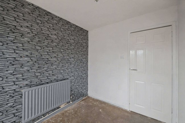 2 The Willows, Beaconsfield Road, Littlehampton, West Sussex, BN17 6LL 100