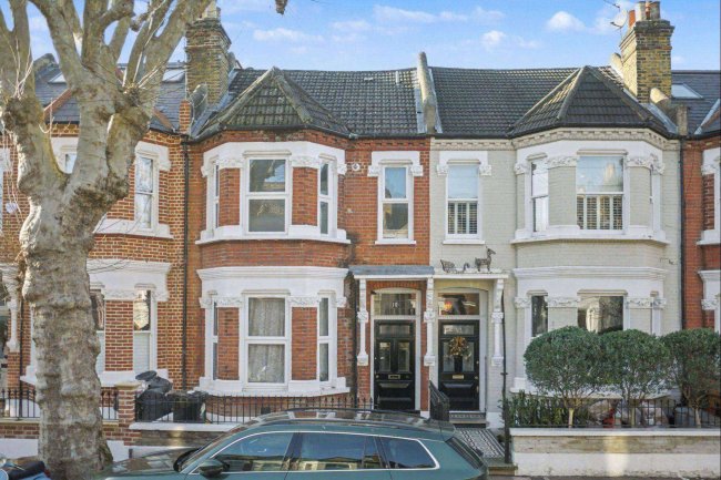 10B Melody Road,  Wandsworth, London, SW18 2QF 70