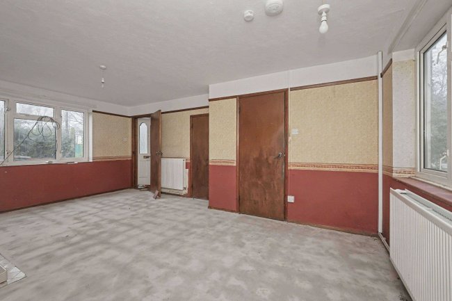 16 Elmsmead, Iden, East Sussex, TN31 7PU 10