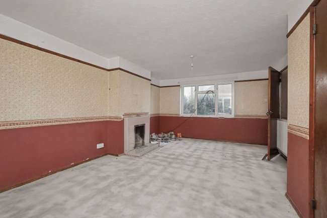 16 Elmsmead, Iden, East Sussex, TN31 7PU 10