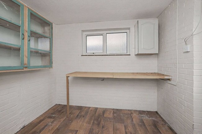 16 Elmsmead, Iden, East Sussex, TN31 7PU 10