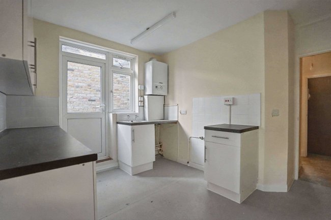Flat A, 72 Earlsfield Road, Wandsworth, London, SW18 3DN 78