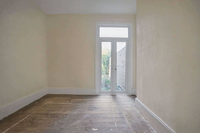 Flat A, 72 Earlsfield Road, Wandsworth, London, SW18 3DN 78