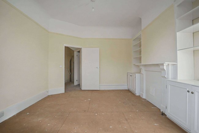 Flat A, 72 Earlsfield Road, Wandsworth, London, SW18 3DN 78