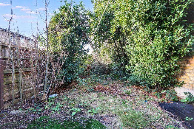 Flat A, 72 Earlsfield Road, Wandsworth, London, SW18 3DN 78