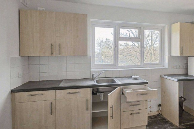 Flat 3, 59 Strathblaine Road, Battersea, London, SW11 1RG 10