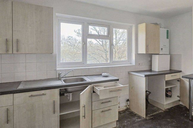 Flat 3, 59 Strathblaine Road, Battersea, London, SW11 1RG 10