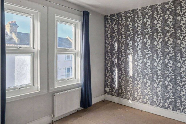 Flat 3, 59 Strathblaine Road, Battersea, London, SW11 1RG 10