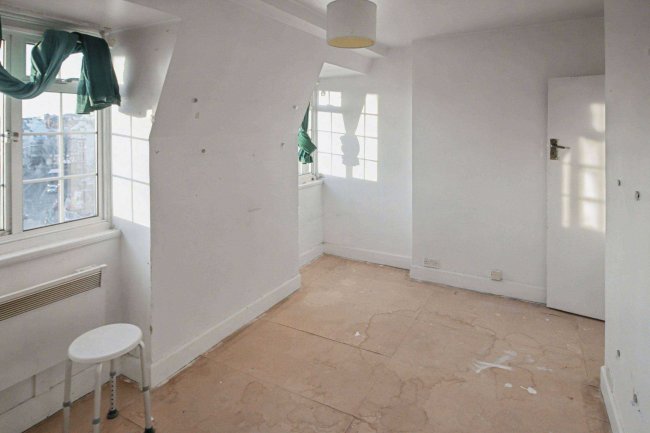 Flat 4, St. James Mansions, Old Steine, Brighton, East Sussex, BN1 1EN 60