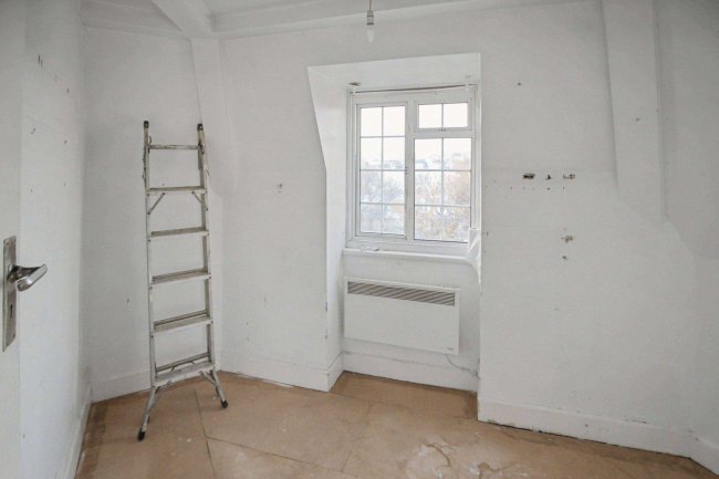 Flat 4, St. James Mansions, Old Steine, Brighton, East Sussex, BN1 1EN 60