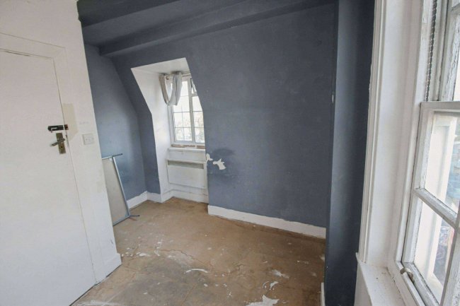 Flat 4, St. James Mansions, Old Steine, Brighton, East Sussex, BN1 1EN 60