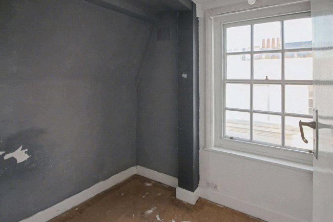 Flat 4, St. James Mansions, Old Steine, Brighton, East Sussex, BN1 1EN 60