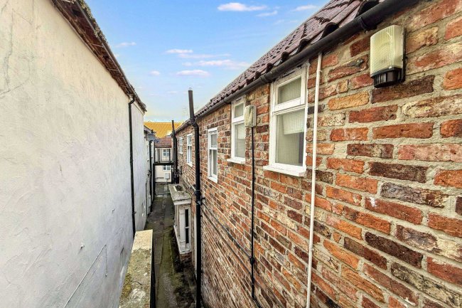 Flat 2, 10 High Street, Stokesley, Middlesbrough TS9 5DQ 2