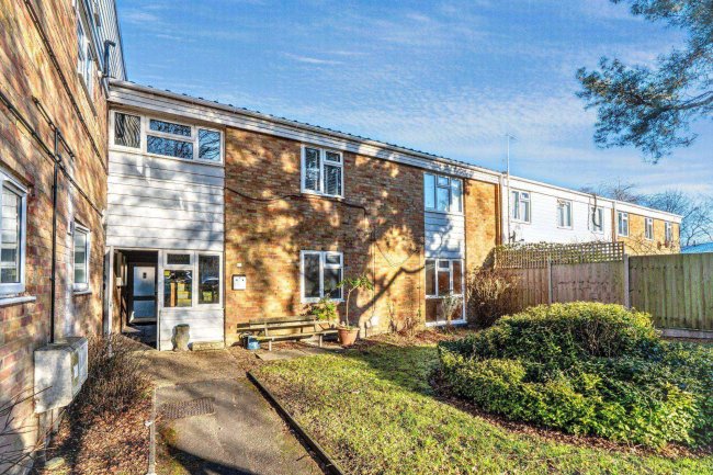 26 Ditchling, Bracknell, RG12 7RG 90