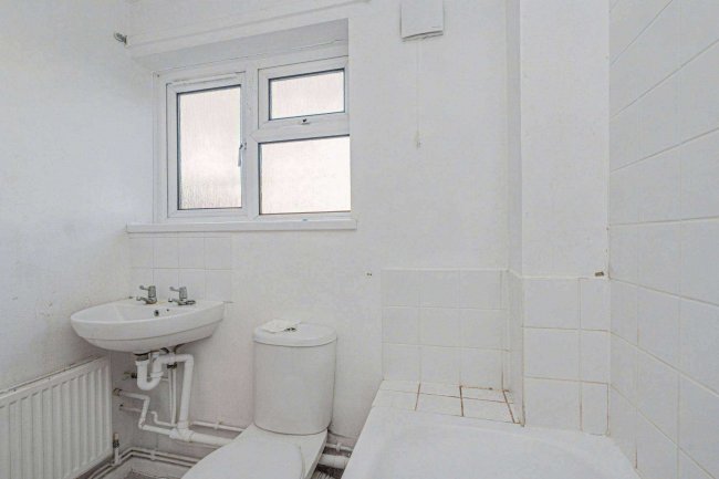 26 Ditchling, Bracknell, RG12 7RG 90