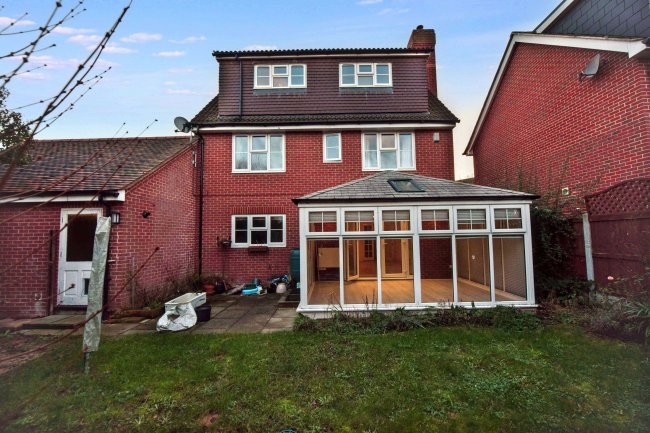 1 Shire Lane, West Bergholt, Colchester, Essex CO6 3SN 2