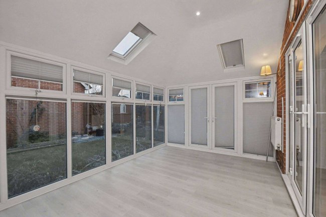 1 Shire Lane, West Bergholt, Colchester, Essex CO6 3SN 2