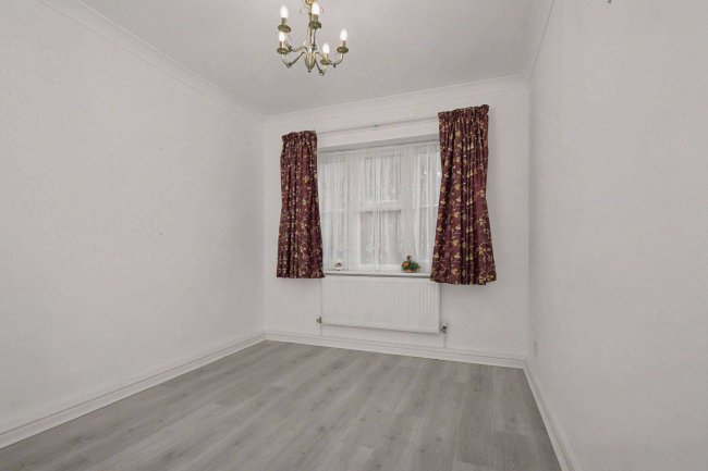 1 Shire Lane, West Bergholt, Colchester, Essex CO6 3SN 2