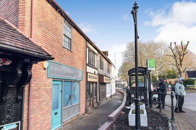 Unit 1, Royal Exchange Court, Queen Street, Droitwich WR9 8LA 10