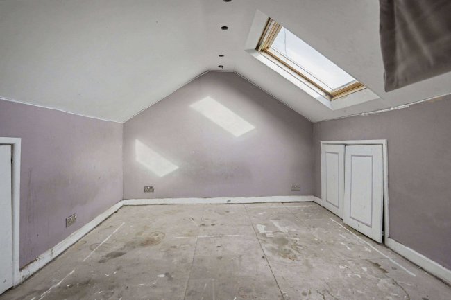 11b Ecclesbourne Road, Thornton Heath, Surrey, CR7 7BP 86