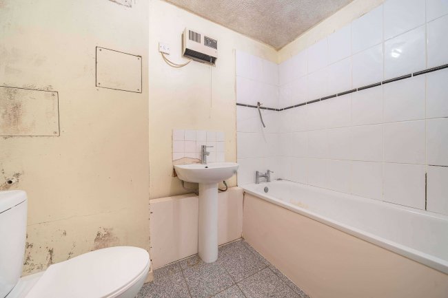 Flat 20, 74 Wapping High Street, Wapping, London, E1W 2NP 5