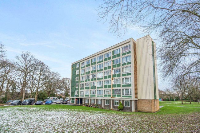 Flat 2 Campion House, Jocks Lane, Bracknell, RG42 1PG 82
