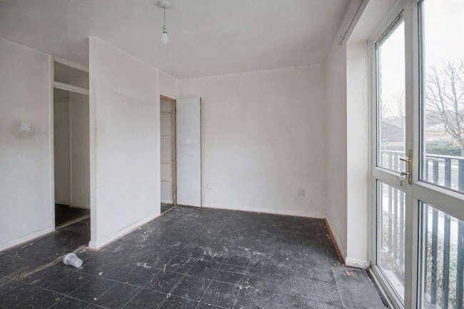 87 Ladybank, Bracknell, RG12 7HB 97