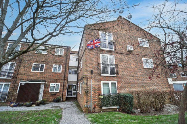 87 Ladybank, Bracknell, RG12 7HB 97