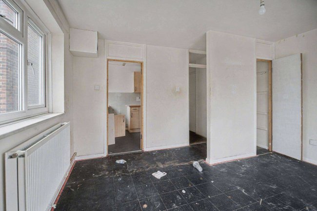 87 Ladybank, Bracknell, RG12 7HB 97