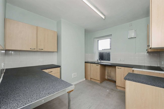 4 Albert Street, Longtown, Carlisle, Cumbria, CA6 5SF 98