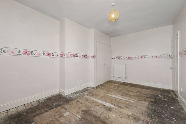 4 Albert Street, Longtown, Carlisle, Cumbria, CA6 5SF 98