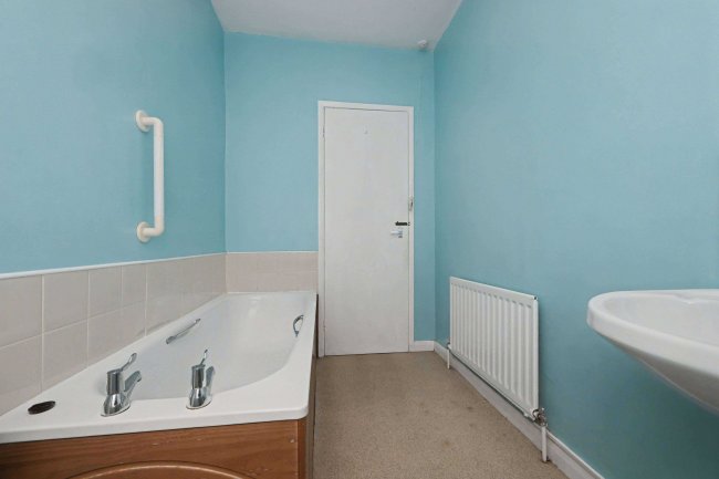 4 Albert Street, Longtown, Carlisle, Cumbria, CA6 5SF 98