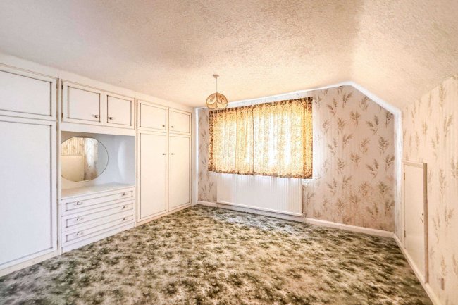 19 Hill View Road, Llandudno, Gwynedd, LL30 1SP 27