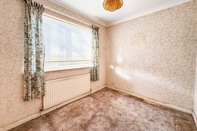 19 Hill View Road, Llandudno, Gwynedd, LL30 1SP 27