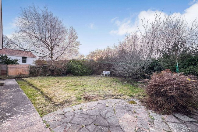 19 Hill View Road, Llandudno, Gwynedd, LL30 1SP 27