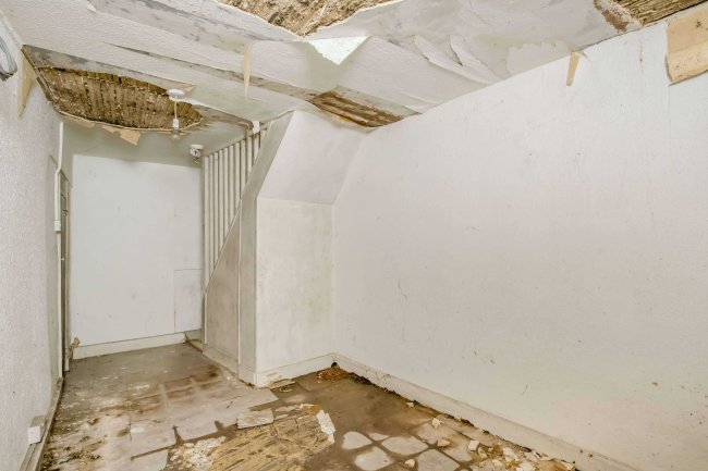 17 East Street, Colchester, Essex CO1 2TR 34