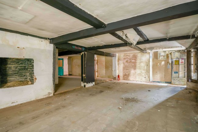 17 East Street, Colchester, Essex CO1 2TR 34