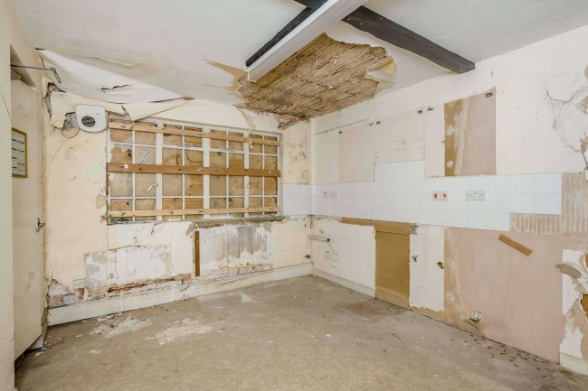 17 East Street, Colchester, Essex CO1 2TR 34