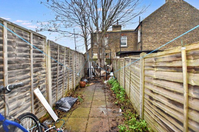 140A Keppel Road, London, E6 2BG 41