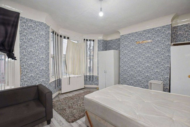 140A Keppel Road, London, E6 2BG 41