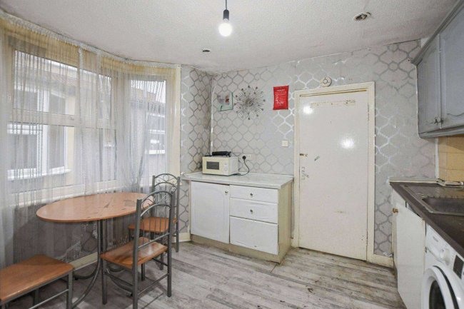 140A Keppel Road, London, E6 2BG 41